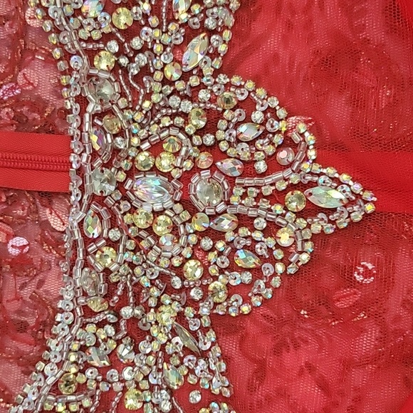 Sherri Hill Prom Dress red size 6 - Picture 6 of 7